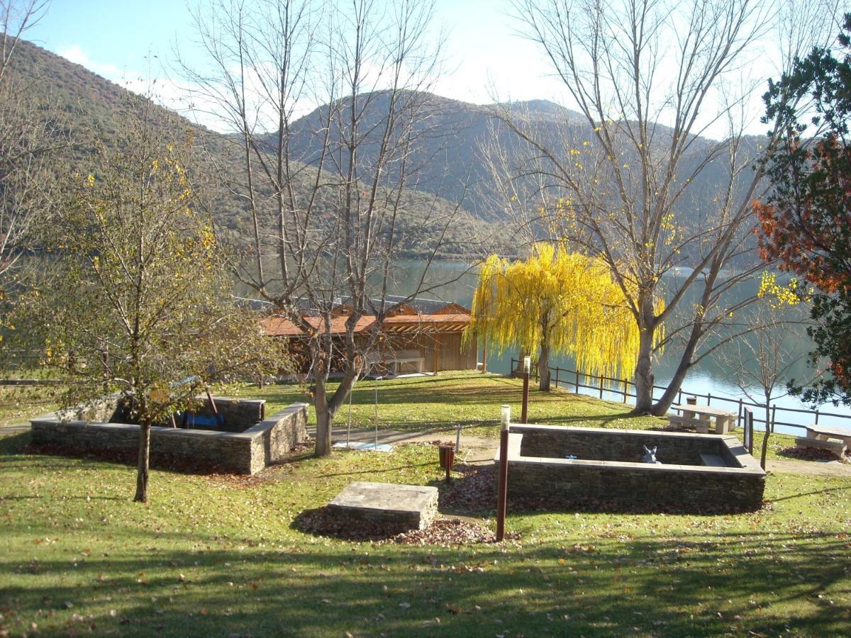 Вилла Moradias Do Douro Internacional Фрейшу-ди-Эшпада-а-Синта Экстерьер фото
